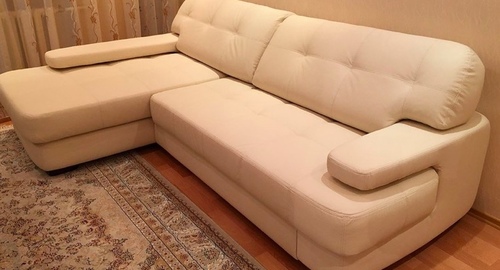 Обивка углового дивана.  Лермонтовский проспект